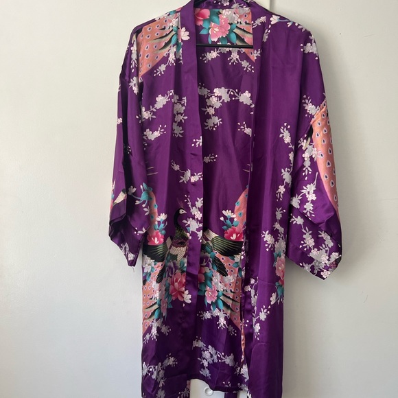 Purple Robe - Picture 1 of 1